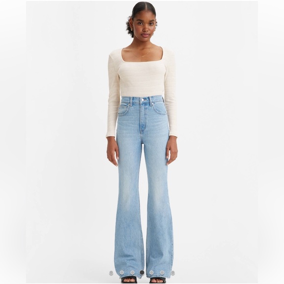 Levi’s Premium 70’s High Flare Jeans 👖 - Picture 8 of 17